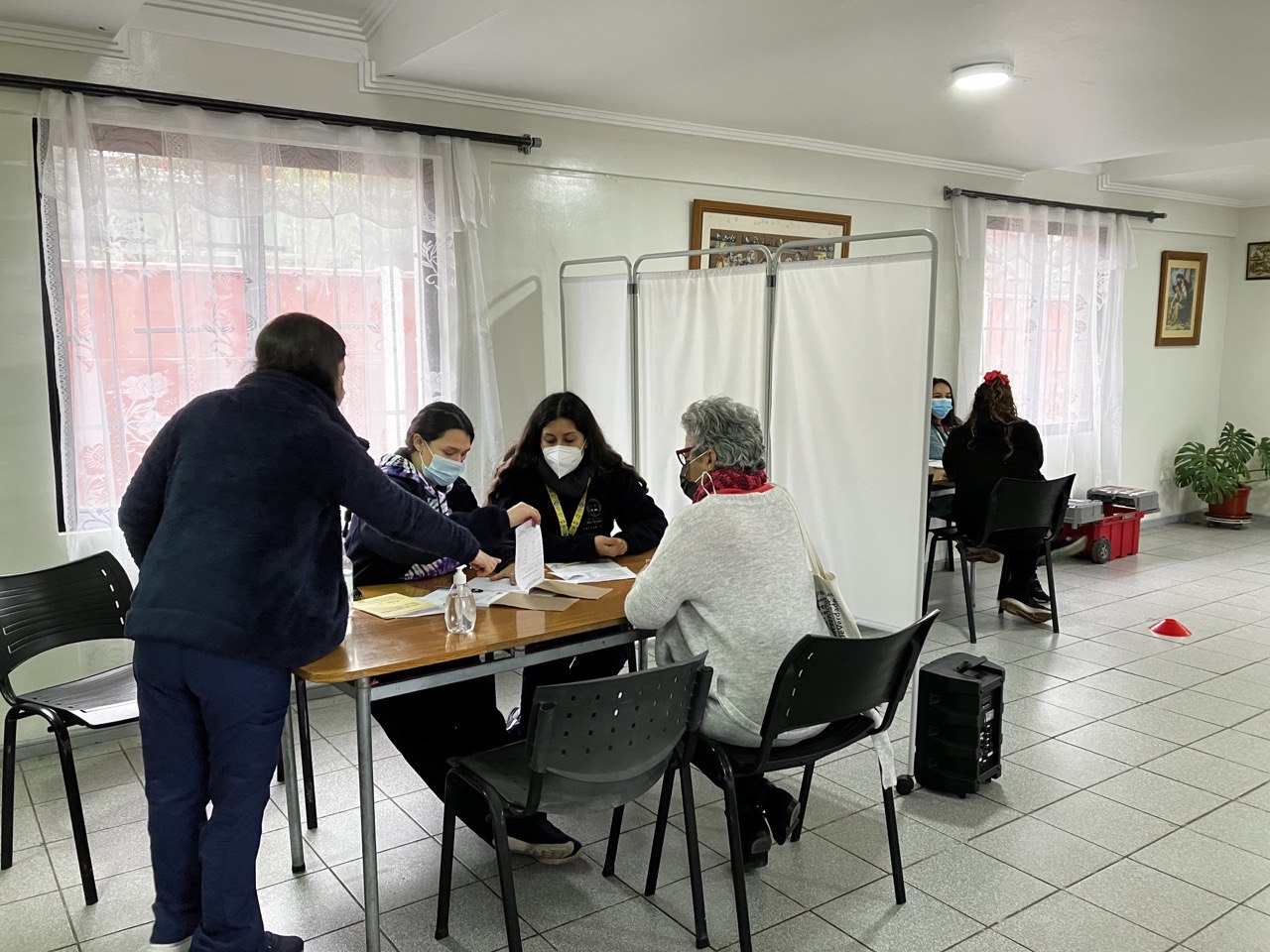 Municipalidad de Ñuñoa realiza operativos de salud en los barrios