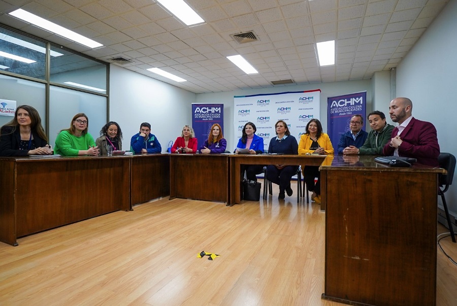 Alcaldesa de Ñuñoa sobre registro de deudores: “Es inaceptable no pagar la pensión de alimentos”
