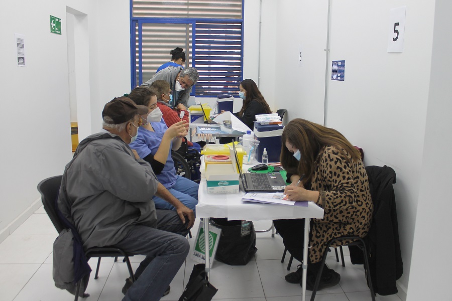 Apuesta de salud en Ñuñoa: Nuevo sistema de reserva de horas y acreditación de calidad